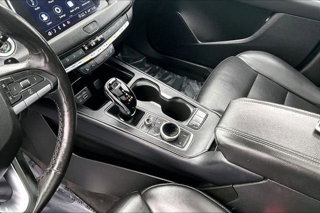 2022 Cadillac XT4 Luxury