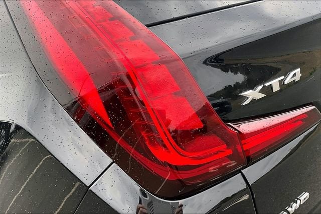 2022 Cadillac XT4 Luxury