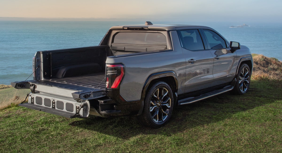 Sudbay GMC in Gloucester MA